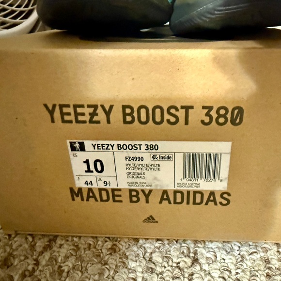 Yeezy 380 Hylte - Size 10 - Picture 2 of 6